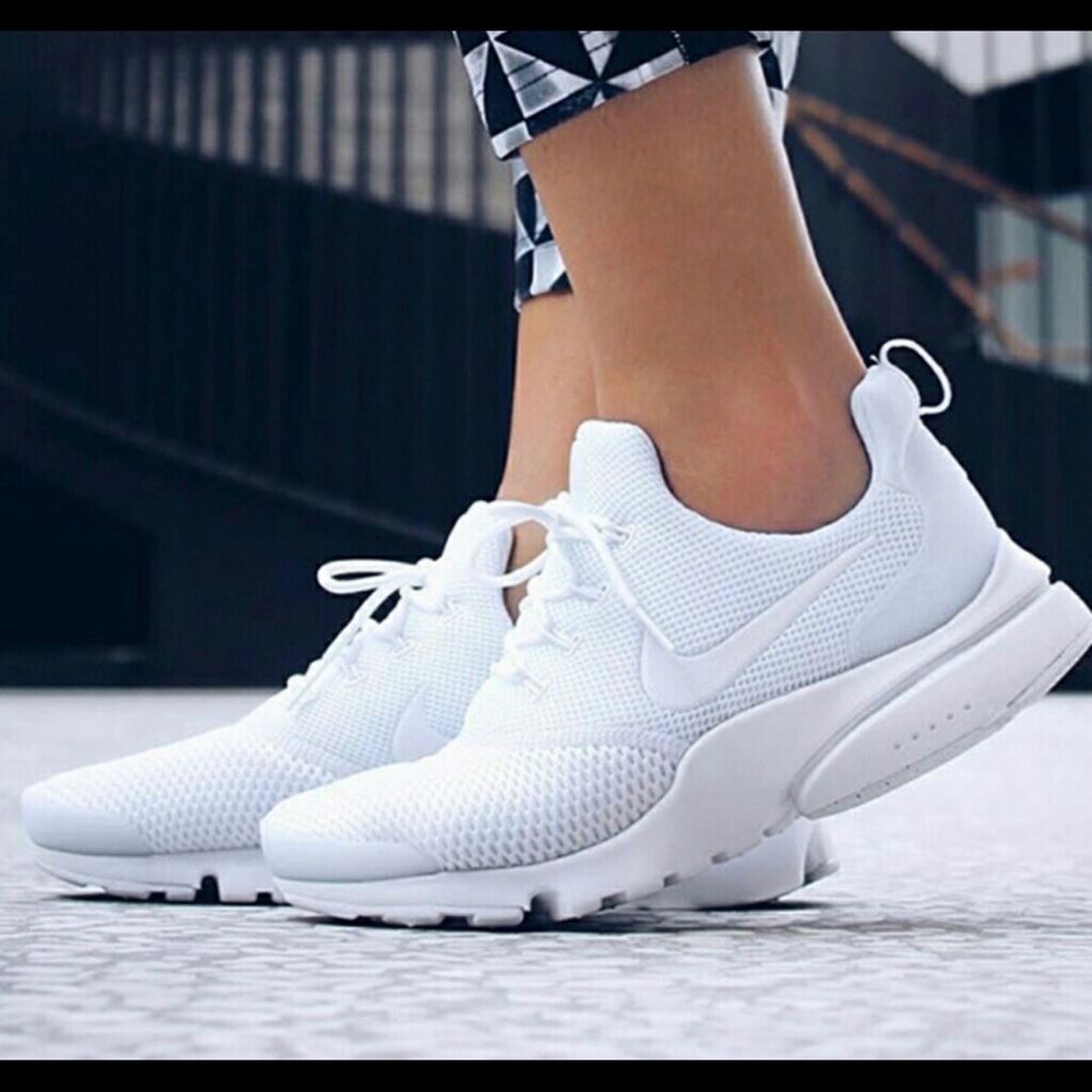 Nike triple white presto fly